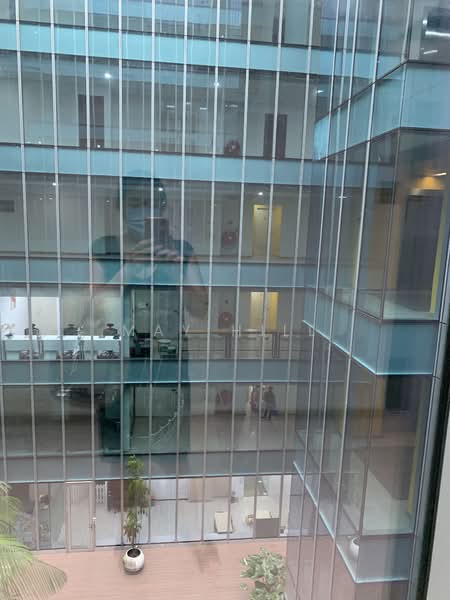 15 Scotts, 15 Scotts Road, 667 sqft, Office For Rent, by May Hill, 23643219 - CommercialGuru.com.sg