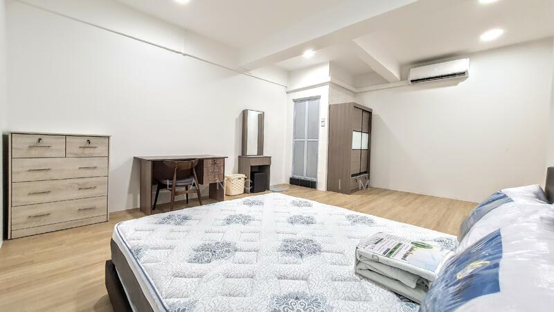 For Rent - Public Mansion