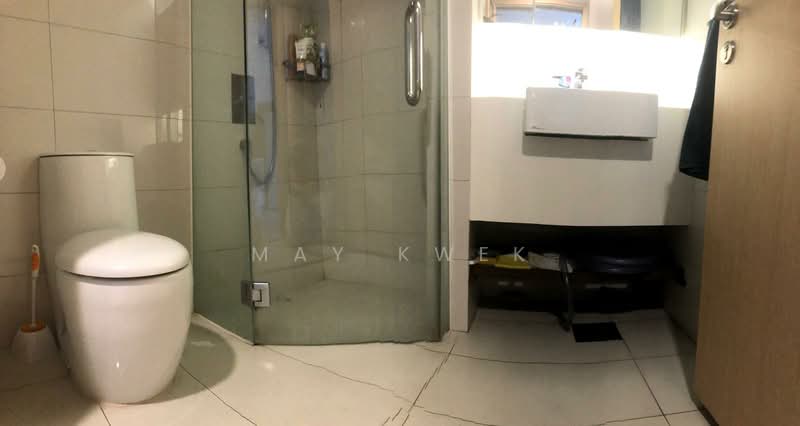 Eight Riversuites, 2 Whampoa East, 2 Bedrooms, 700 sqft, Condominium For Rent, by May Kwek, 23645181 - PropertyGuru.com.sg