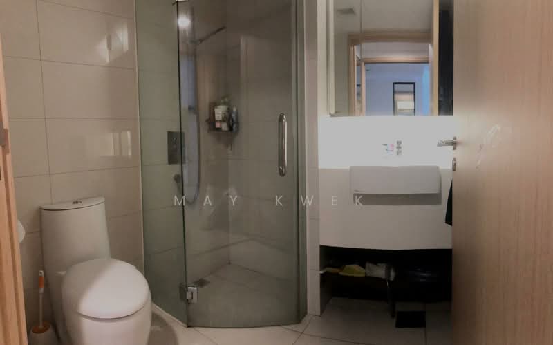 Eight Riversuites, 2 Whampoa East, 2 Bedrooms, 700 sqft, Condominium For Rent, by May Kwek, 23645181 - PropertyGuru.com.sg