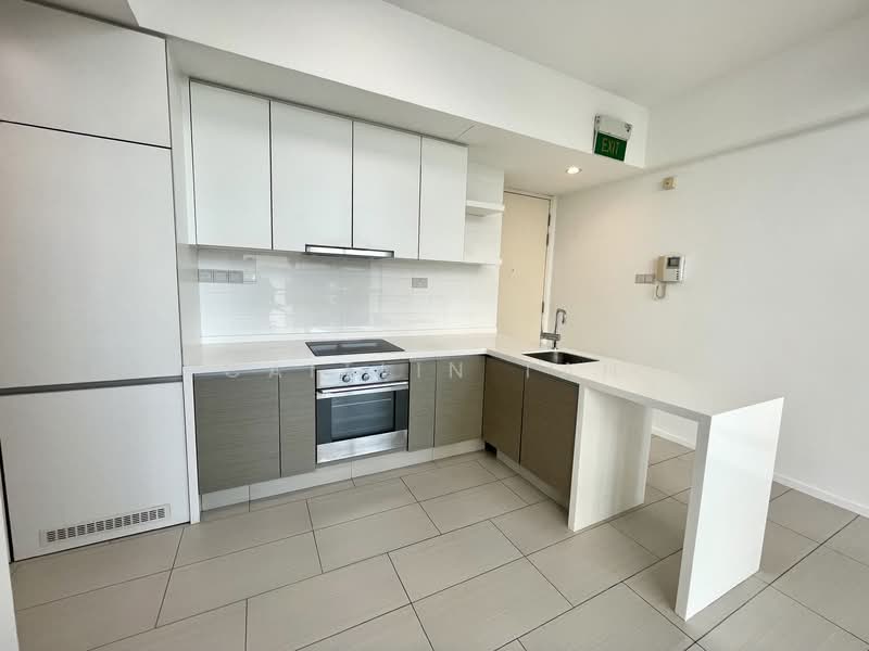 Regency Suites, 36 Kim Tian Road, 1 Bedroom, 1,100 sqft, Condominium For Rent, by Caitlin Tan, 23650816 - Clean and equipped kitchen - PropertyGuru.com.sg