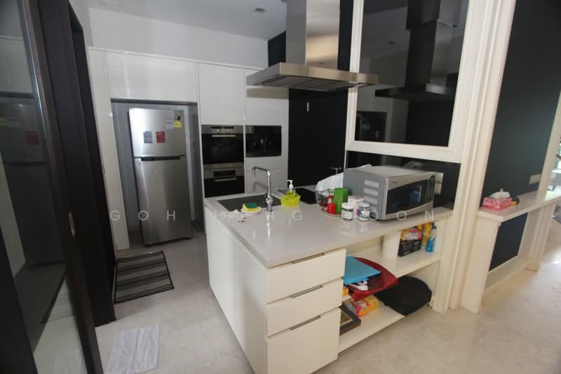 Ocean Drive, Ocean Drive, Harbourfront / Telok Blangah, 4 Bedrooms, 3,000 sqft, Terraced House For Rent, by Goh Heng Hoon, 23651391 - Kitchen - PropertyGuru.com.sg