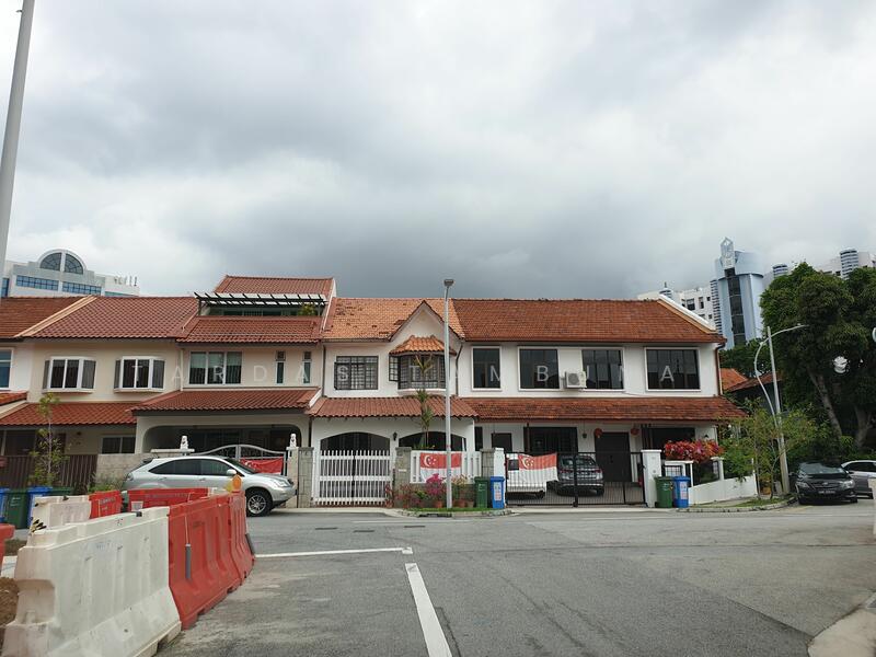 Estate D13, Mulberry Avenue, 3 Bedrooms, 1350 sqft, Landed