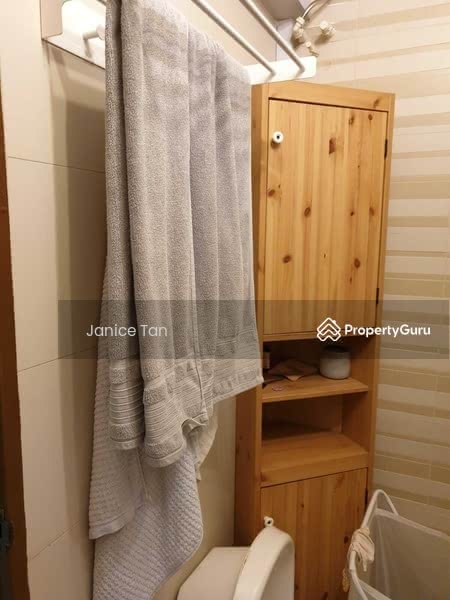 Toilet 1
