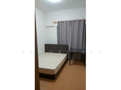 For Rent - Signature Park