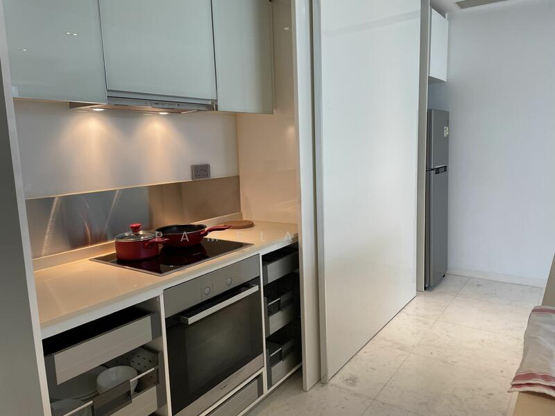 Dry Kitchen w Lots of Storage