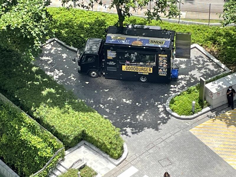 Food Truck On Weekend