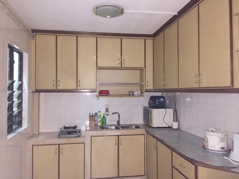 132 Rivervale Street, 132 Rivervale Street, 3 Bedrooms, 1,291 sqft, HDB Flat For Rent, by Stella Kuek, 23659447 - Dry Kitchen View 1 - PropertyGuru.com.sg