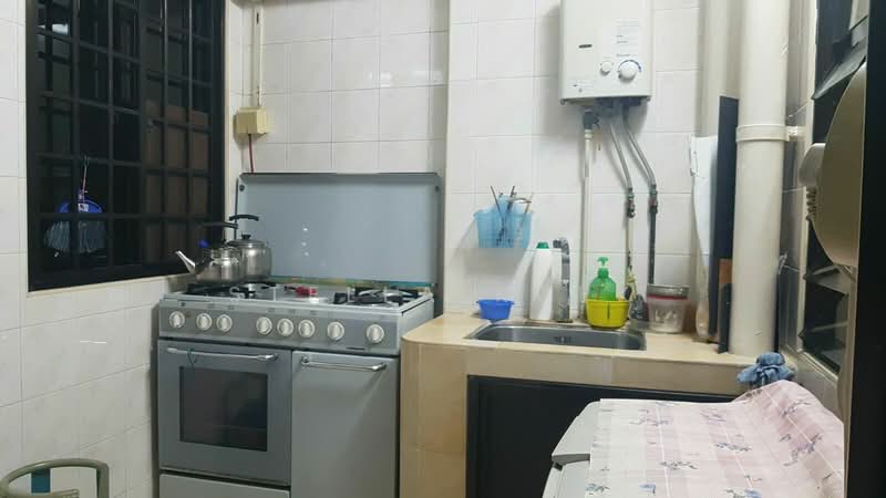 132 Rivervale Street, 132 Rivervale Street, 3 Bedrooms, 1,291 sqft, HDB Flat For Rent, by Stella Kuek, 23659447 - Wet Kitchen - PropertyGuru.com.sg