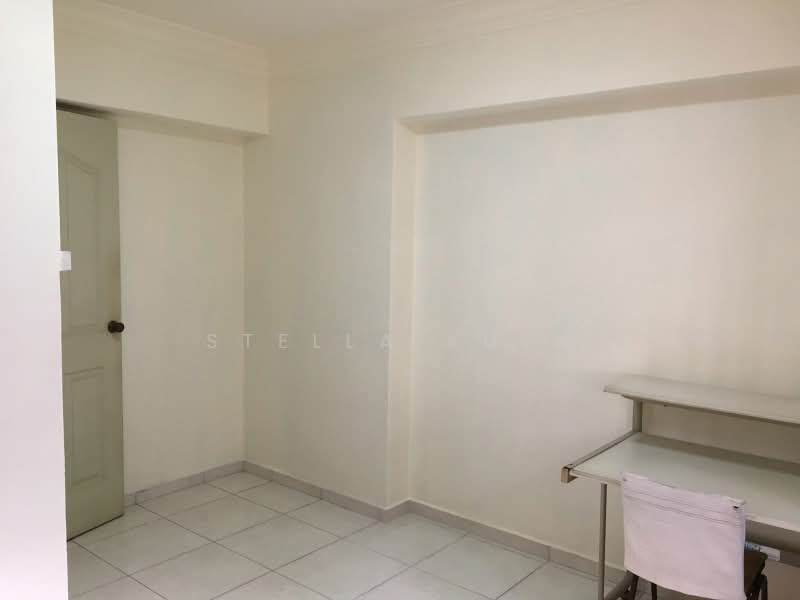 132 Rivervale Street, 132 Rivervale Street, 3 Bedrooms, 1,291 sqft, HDB Flat For Rent, by Stella Kuek, 23659447 - Bedroom 3 - View 3 - PropertyGuru.com.sg