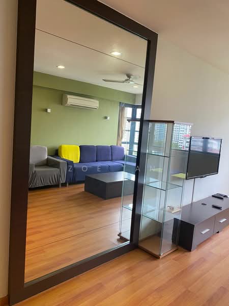Central Green, 1 Jalan Membina, 2 Bedrooms, 925 sqft, Condominium For Rent, by Zoe Tan, 23669687 - PropertyGuru.com.sg