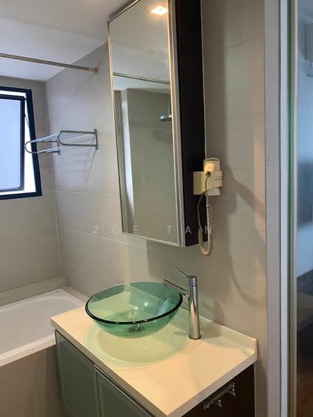Central Green, 1 Jalan Membina, 2 Bedrooms, 925 sqft, Condominium For Rent, by Zoe Tan, 23669687 - PropertyGuru.com.sg