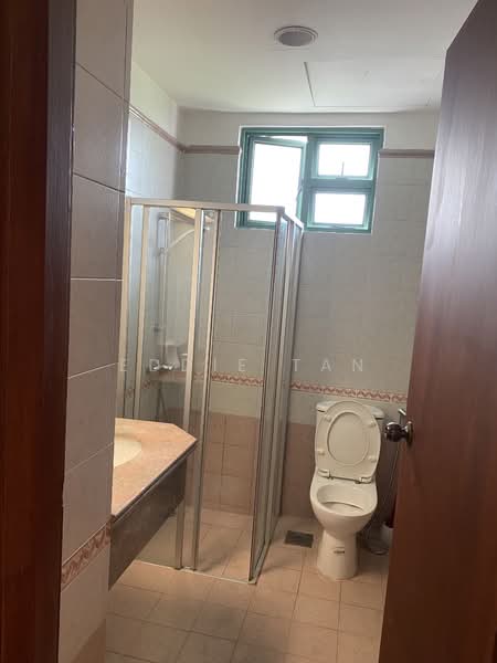 Changi Court, 708 Upper Changi Road East, 2 Bedrooms, 969 sqft, Condominium For Rent, by Eddie Tan, 23669694 - PropertyGuru.com.sg