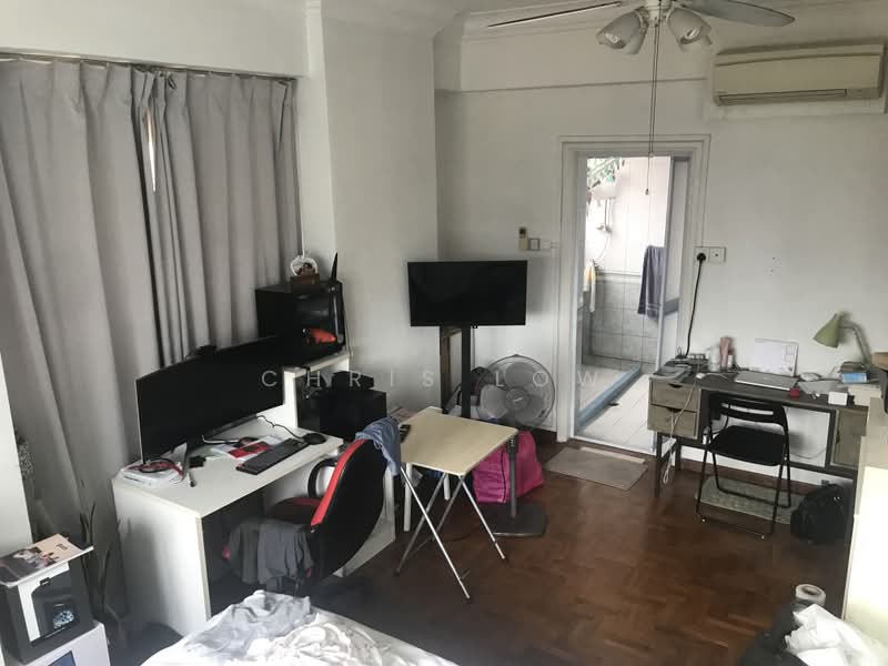 Monarchy Apartments, 51 Mandalay Road, 3 Bedrooms, 1,303 sqft, Apartment For Rent, by Chris Low, 23672241 - PropertyGuru.com.sg