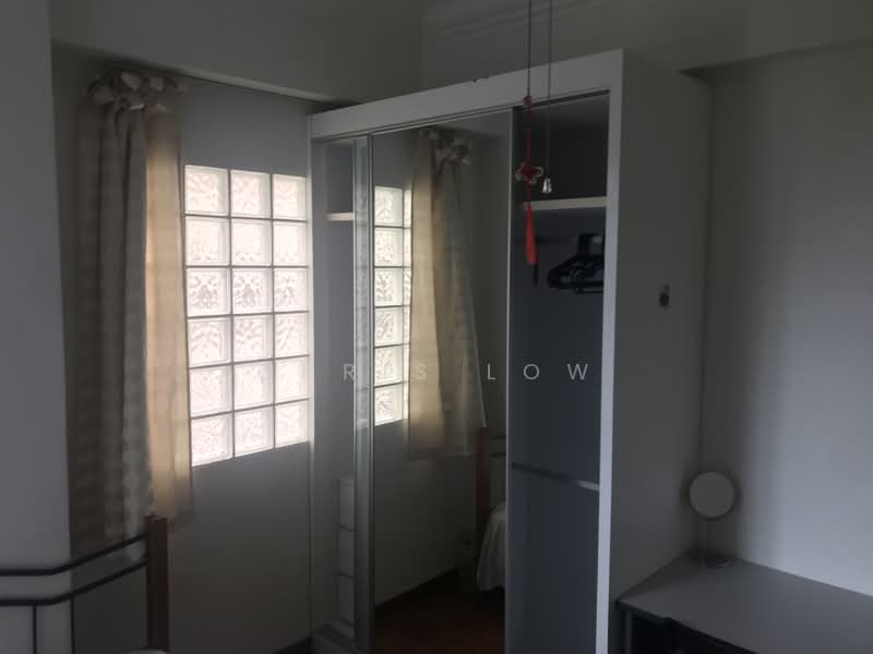 Monarchy Apartments, 51 Mandalay Road, 3 Bedrooms, 1,303 sqft, Apartment For Rent, by Chris Low, 23672241 - PropertyGuru.com.sg
