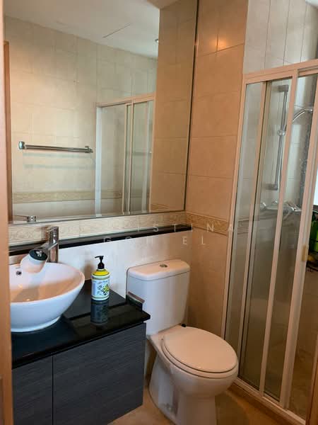 Thomson Euro-Asia, 150 Thomson Road, 3 Bedrooms, 1,130 sqft, Condominium For Rent, by Christina Goh EL, 23672344 - Common bathroom - PropertyGuru.com.sg