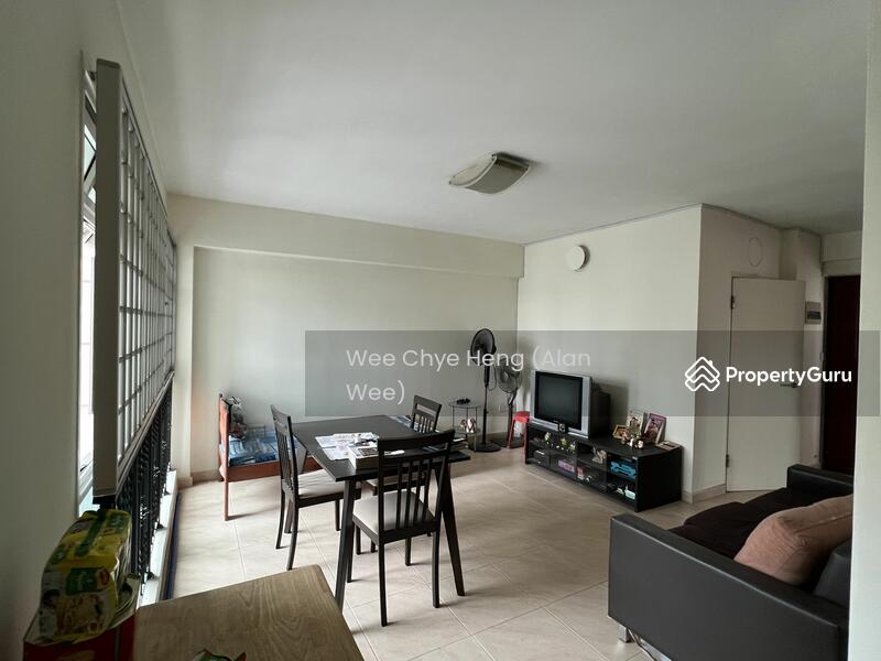 For Rent - 385 Bukit Batok West Avenue 5