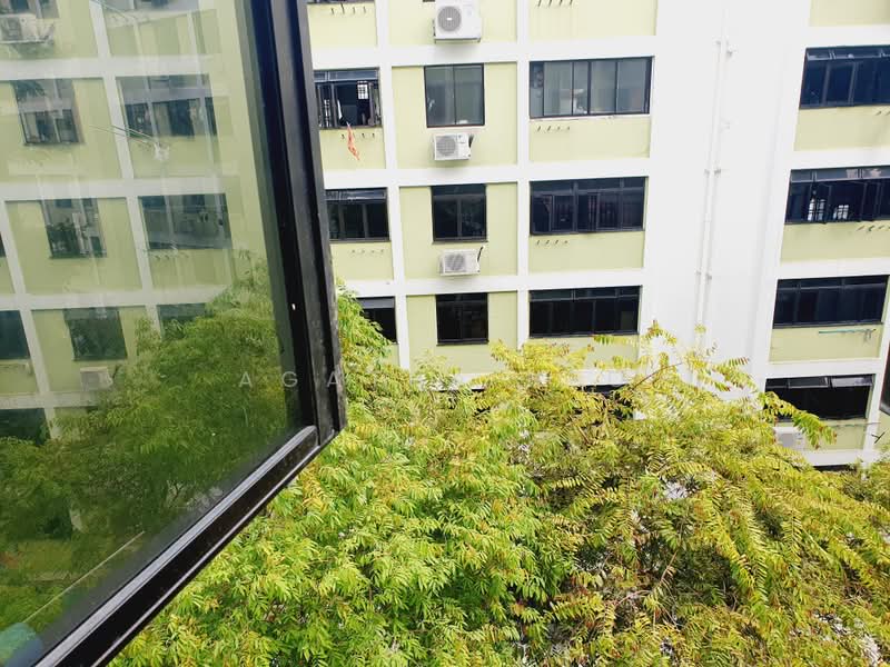 8 Jalan Bukit Ho Swee, 8 Jalan Bukit Ho Swee, Room Rental, 100 sqft, HDB Flat For Rent, by Agatha Neo, 23676099 - PropertyGuru.com.sg