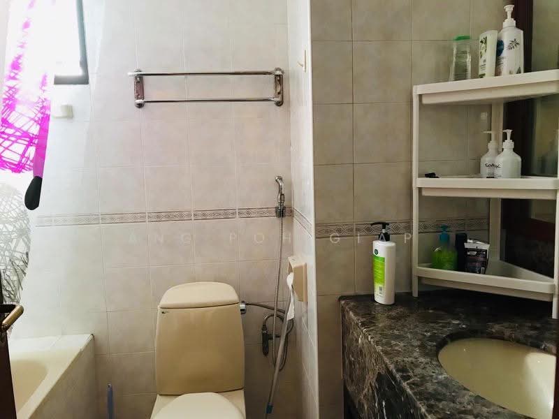 Parc Oasis, 53 Jurong East Avenue 1, Room Rental, 150 sqft, Condominium For Rent, by Ang Poh Giap, 23677040 - PropertyGuru.com.sg