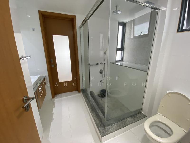 The Pier at Robertson, 80 Mohamed Sultan Road, Orchard / River Valley, 1 Bedroom, 678 sqft, Apartment For Rent, by Derrick Francisco Poh, 23677192 - Bathroom - PropertyGuru.com.sg