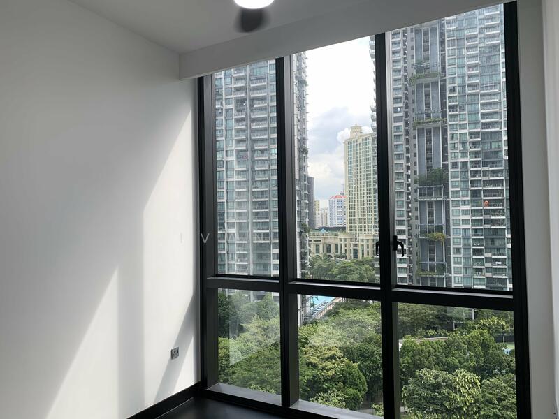 Martin Modern, 8 Martin Place, 2 Bedrooms, 883 sqft, Apartment For Rent, by Ivan Tan, 23678675 - MASTER BEDROOM VIEW - PropertyGuru.com.sg