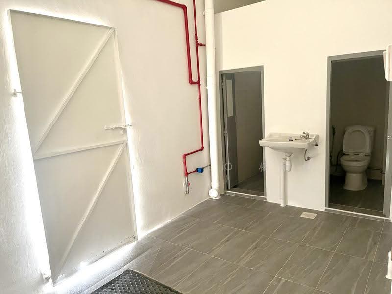 Well renovated Sam Leong shop house for rent, Sam Leong Road, Farrer Park / Serangoon Rd, 2,600 sqft, Shop / Shophouse For Rent, by Anthea Yeo 杨丽娇, 23679628 - CommercialGuru.com.sg