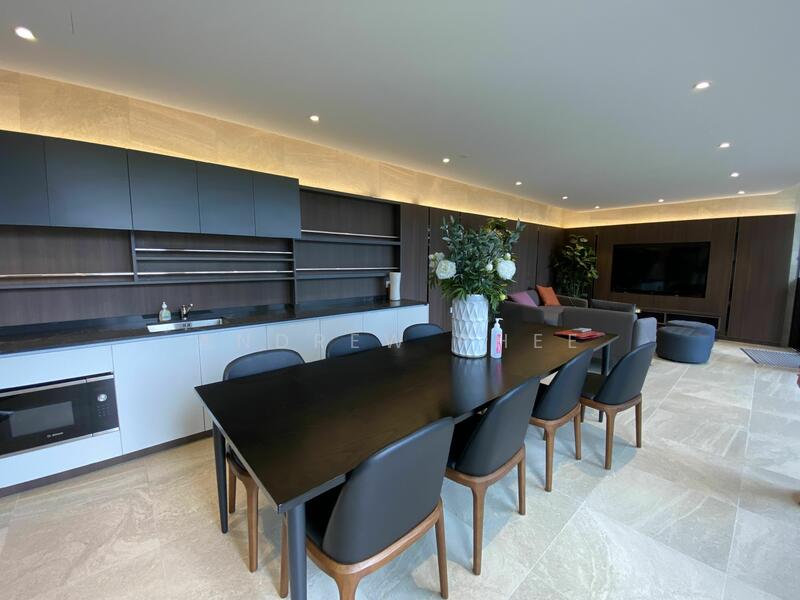 Equipped Lounge
