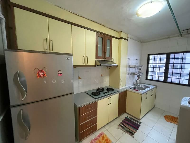 208 Bukit Batok Street 21, 208 Bukit Batok Street 21, 2 Bedrooms, 785 sqft, HDB Flat For Rent, by Rosalind Loh, 23681323 - PropertyGuru.com.sg