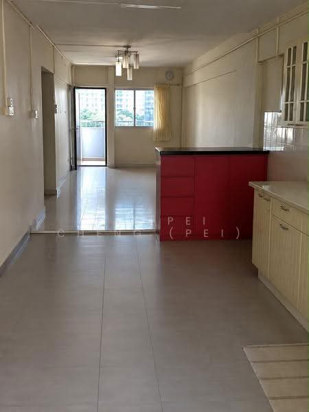 256 Ang Mo Kio Avenue 4, 256 Ang Mo Kio Avenue 4, Ang Mo Kio / Bishan / Thomson, 2 Bedrooms, 785 sqft, HDB Flat For Rent, by Tan Pei Cheng (Pei), 23683879 - Kitchen - PropertyGuru.com.sg