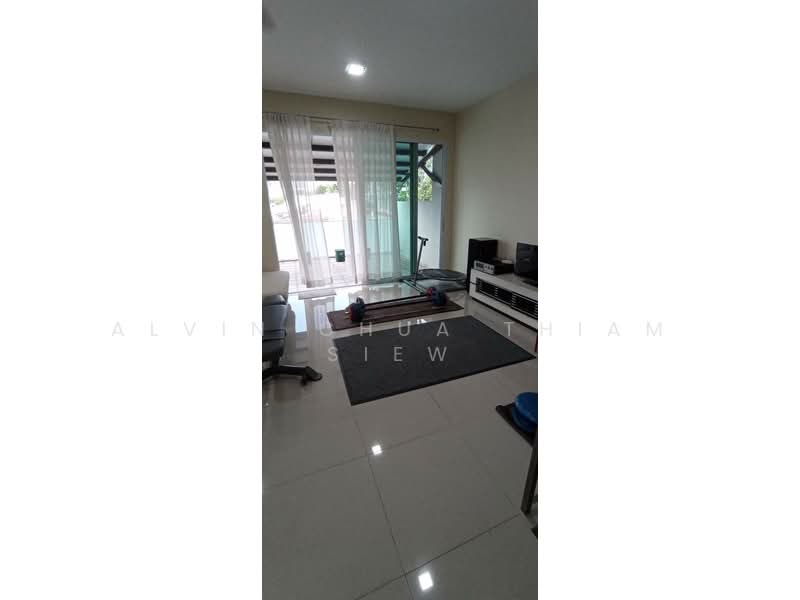 Room in semi-detached house near clementi, Faber Ave, Room Rental, 260 sqft, Semi-Detached House For Rent, by Alvin Chua Thiam Siew, 23687139 - PropertyGuru.com.sg