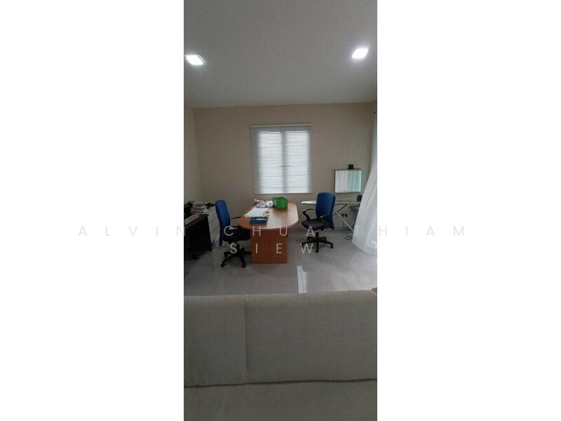 Room in semi-detached house near clementi, Faber Ave, Room Rental, 260 sqft, Semi-Detached House For Rent, by Alvin Chua Thiam Siew, 23687139 - PropertyGuru.com.sg