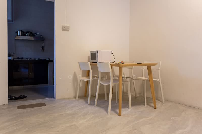 For Rent - 105 Jalan Kembangan