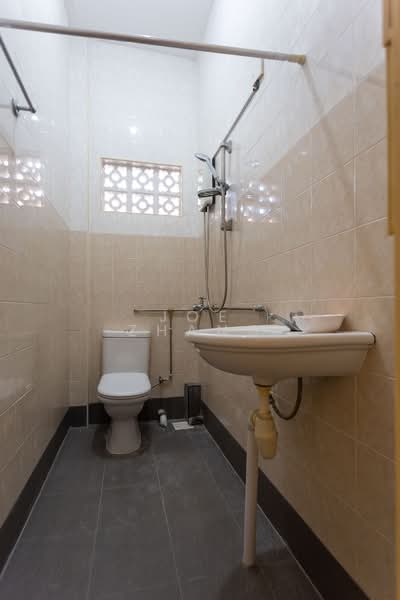 For Rent - 105 Jalan Kembangan