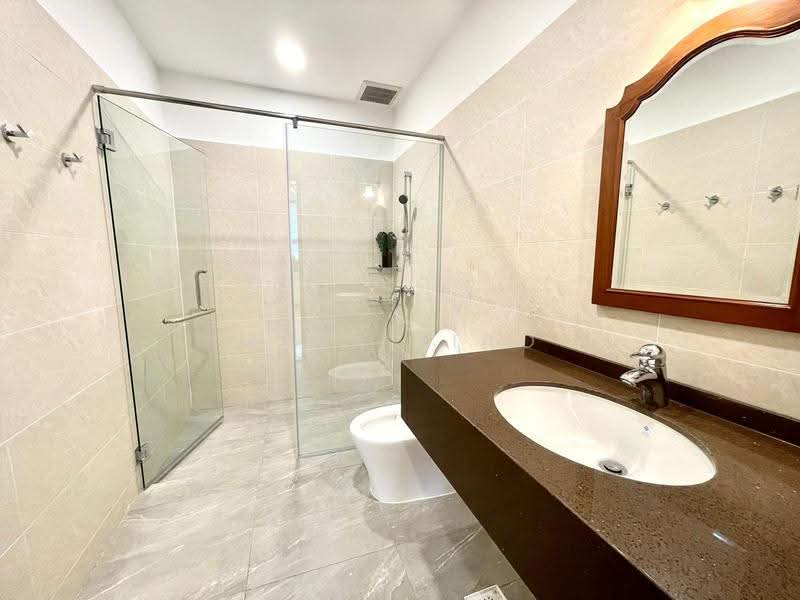 Mayflower Gardens, Mayflower Drive, Ang Mo Kio / Bishan / Thomson, 4 Bedrooms, 3,700 sqft, Semi-Detached House For Rent, by Mark Liao, 23688769 - PropertyGuru.com.sg