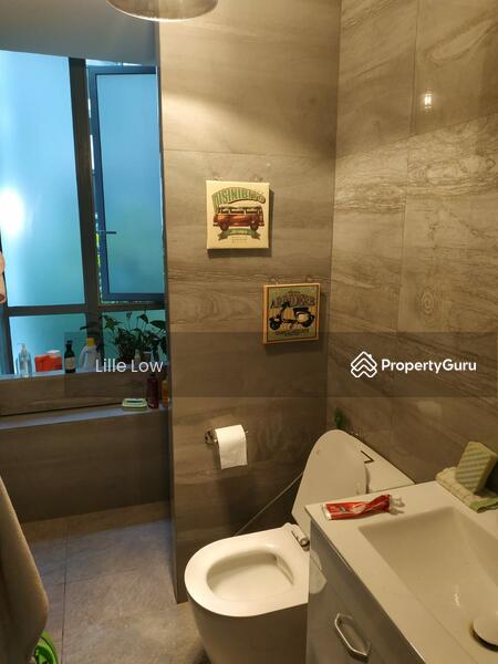 Nicely renovated common bathroom