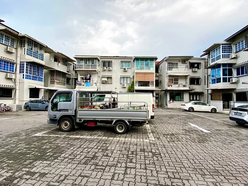 Still Mansion, 2 Still Road, 3 Bedrooms, 1,088 sqft, Walk-up Apartment For Sale, by Terence Tee (郑志翔), 23690412 - PropertyGuru.com.sg