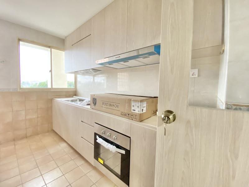 Yishun Emerald, 20 Canberra Drive, Sembawang / Yishun, 2 Bedrooms, 1,033 sqft, Condominium For Rent, by Serene Tey, 23694836 - PropertyGuru.com.sg