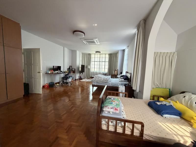Lim Tai See Walk, Lim Tai See Walk, Tanglin / Holland / Bukit Timah, 6 Bedrooms, 4,200 sqft, Detached House For Sale, by Keith Tan, 23695405 - PropertyGuru.com.sg