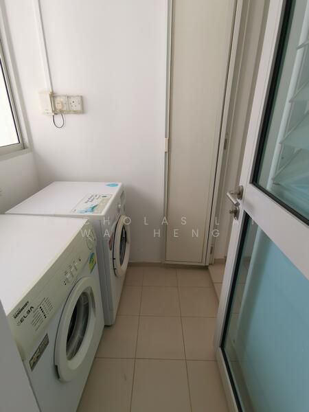 The Metropolitan Condominium, 8 Alexandra View, 2 Bedrooms, 1,066 sqft, Condominium For Rent, by Nicholas Lai Wai Heng, 23696250 - PropertyGuru.com.sg