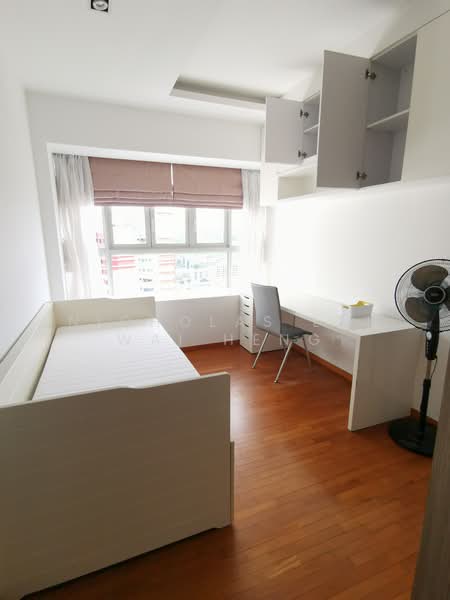 The Metropolitan Condominium, 8 Alexandra View, 2 Bedrooms, 1,066 sqft, Condominium For Rent, by Nicholas Lai Wai Heng, 23696250 - PropertyGuru.com.sg