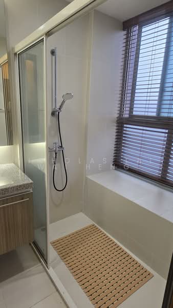 The Metropolitan Condominium, 8 Alexandra View, Alexandra / Commonwealth, 2 Bedrooms, 1,066 sqft, Condominium For Rent, by Nicholas Lai Wai Heng, 23696250 - PropertyGuru.com.sg