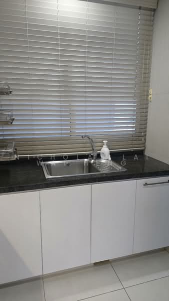 The Metropolitan Condominium, 8 Alexandra View, Alexandra / Commonwealth, 2 Bedrooms, 1,066 sqft, Condominium For Rent, by Nicholas Lai Wai Heng, 23696250 - PropertyGuru.com.sg