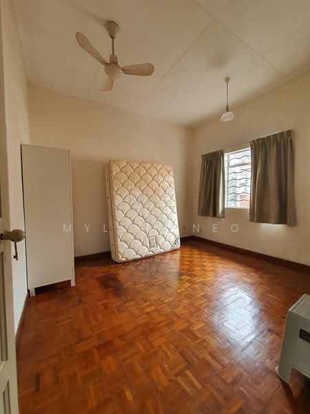 Thomson Garden Estate, , 4 Bedrooms, 2,000 sqft, Terraced House For Rent, by Mylene Neo, 23696712 - PropertyGuru.com.sg