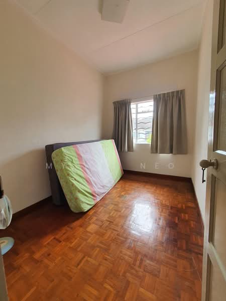 Thomson Garden Estate, , 4 Bedrooms, 2,000 sqft, Terraced House For Rent, by Mylene Neo, 23696712 - PropertyGuru.com.sg