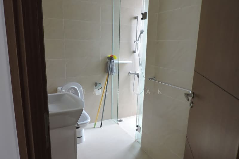 Miltonia Residences, 550 Miltonia Close, 3 Bedrooms, 1,100 sqft, Condominium For Rent, by Grace Tan, 23697239 - PropertyGuru.com.sg