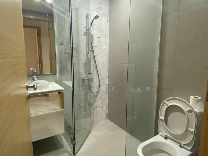 WaterScape @ Cavenagh Condominium For Sale at S$ 2,380,000 | PropertyGuru Singapore