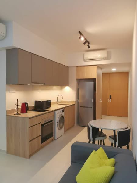 Twin VEW, 93 West Coast Vale, 2 Bedrooms, 743 sqft, Condominium For Rent, by Desmond Tan, 23704341 - PropertyGuru.com.sg