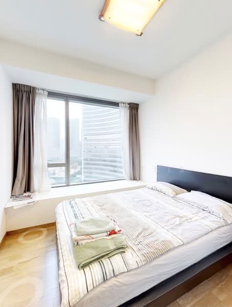 Concourse Skyline, 302 Beach Road, Beach Road / Bugis / Rochor, 2 Bedrooms, 1,356 sqft, Condominium For Sale, by Maya Mitsis, 23707753 - PropertyGuru.com.sg