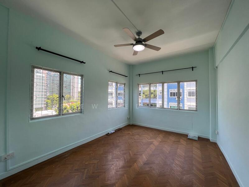 Cheap 4 Bedroom High Floor Move In Now Near Amenities