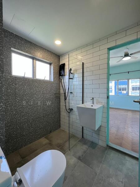 Cheap 4 Bedroom High Floor Move In Now Near Amenities